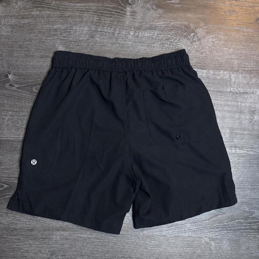 Men’s Lululemon Swim Trunks Size Medium W/ Netting - SHIPS FAST <3